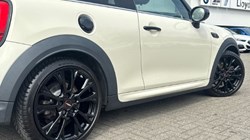 2021 (21) MINI HATCHBACK 2.0 Cooper S Sport 3dr Auto 5507396