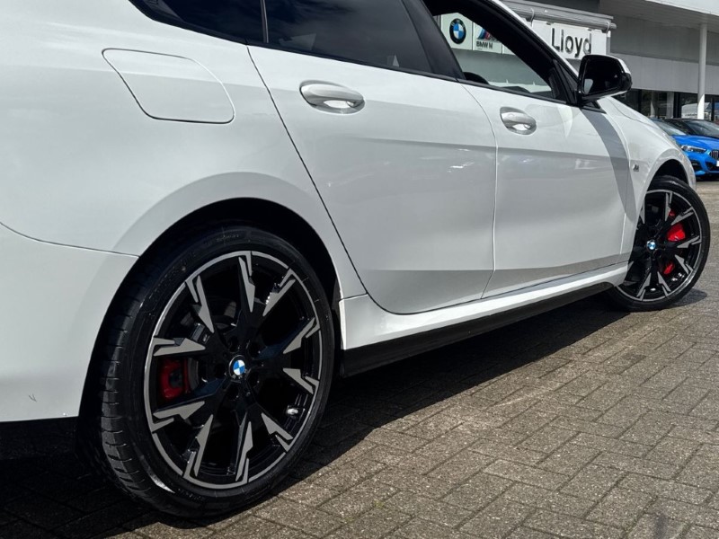 2025 (25) BMW 2 SERIES 220 M Sport 4dr Step Auto 5399100