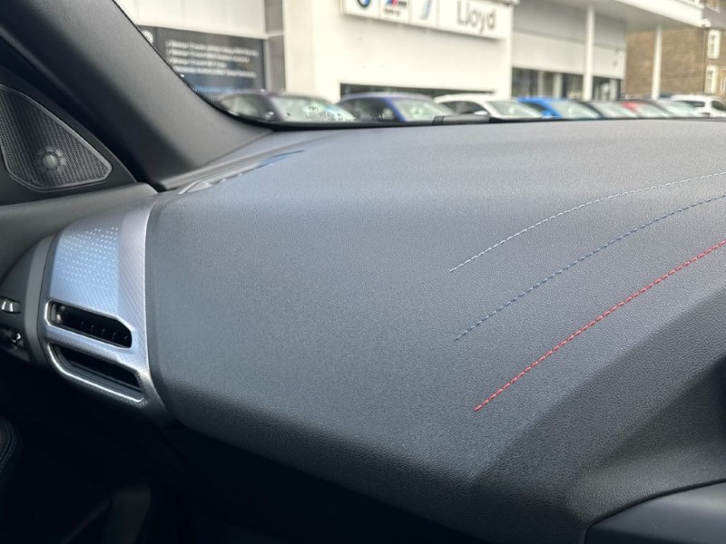2025 (25) BMW 2 SERIES 220 M Sport 4dr Step Auto 5399085