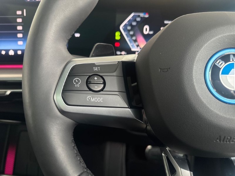 2025 (75) BMW iX2 150kW eDrive20 M Sport 65kWh 5dr Auto 5407164