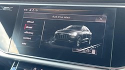 2018 (68) AUDI Q8 50 TDI Quattro S Line 5dr Tiptronic 5526132