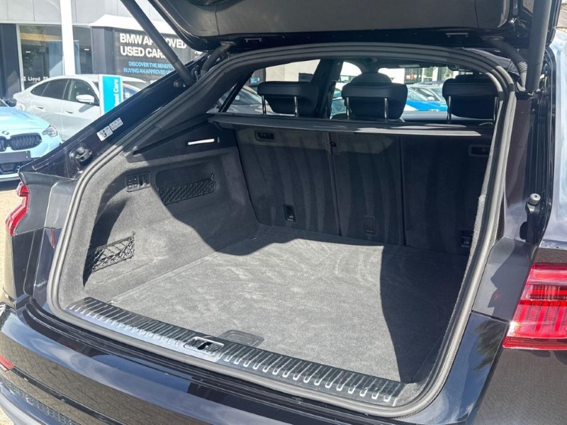 2018 (68) AUDI Q8 50 TDI Quattro S Line 5dr Tiptronic 5526141