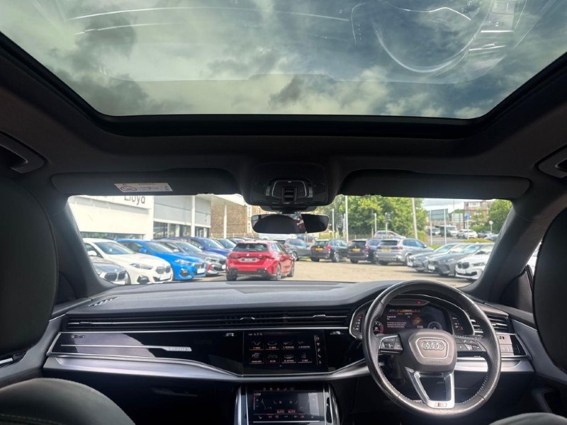 2018 (68) AUDI Q8 50 TDI Quattro S Line 5dr Tiptronic 5526120