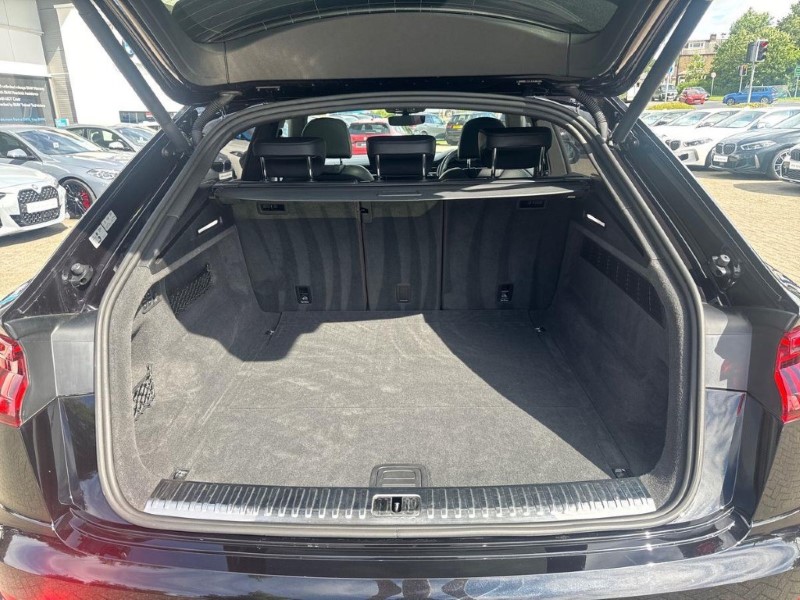 2018 (68) AUDI Q8 50 TDI Quattro S Line 5dr Tiptronic 5526112