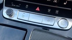 2018 (68) AUDI Q8 50 TDI Quattro S Line 5dr Tiptronic 5526118