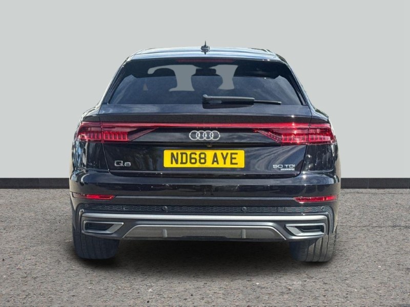 2018 (68) AUDI Q8 50 TDI Quattro S Line 5dr Tiptronic 5526114