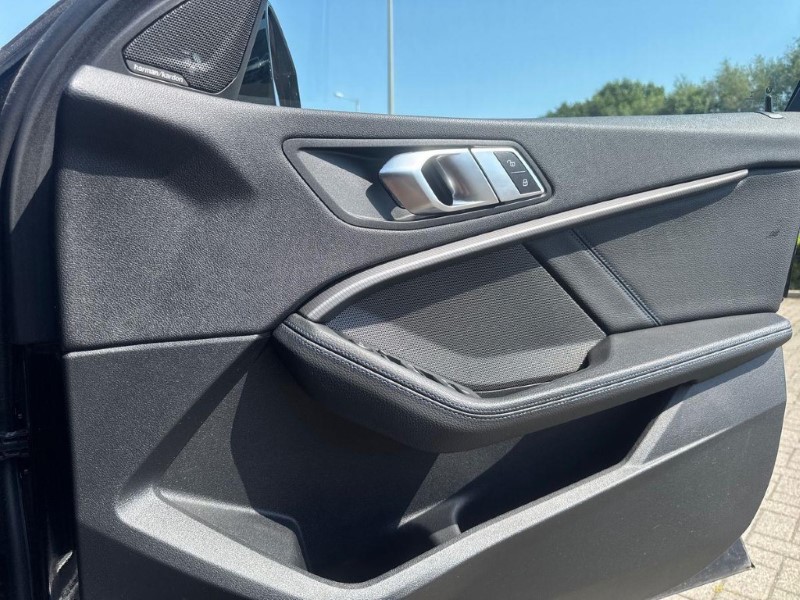 2022 (72) BMW 1 SERIES M135i xDrive 5dr Step Auto 5549019
