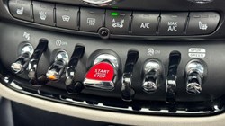 2022 (22) MINI CLUBMAN 1.5 Cooper Exclusive 6dr Auto 5567584