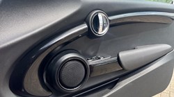 2021 (21) MINI HATCHBACK 1.5 Cooper Classic 3dr 5513479
