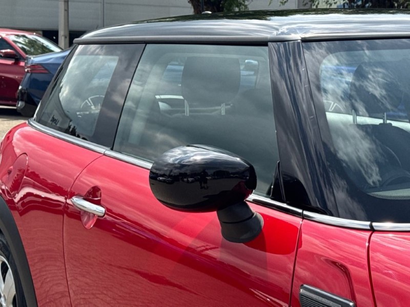2021 (21) MINI HATCHBACK 1.5 Cooper Classic 3dr 5513500