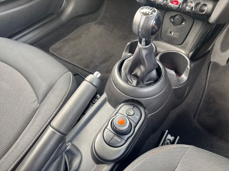 2021 (21) MINI HATCHBACK 1.5 Cooper Classic 3dr 5513468