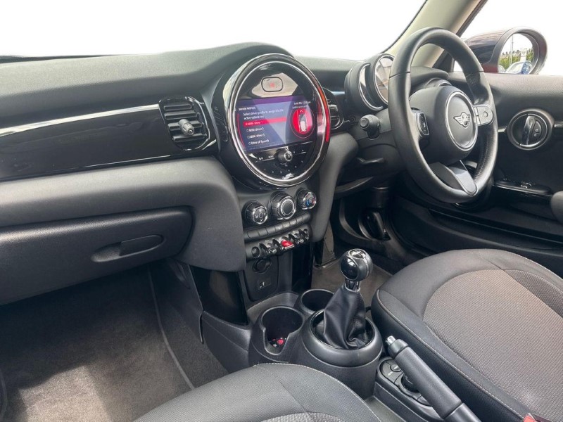 2021 (21) MINI HATCHBACK 1.5 Cooper Classic 3dr 5513465