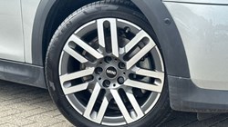 2025 (75) MINI COOPER 1.5 C Classic 3dr Auto 5507341