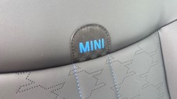 2025 (75) MINI COOPER 1.5 C Classic 3dr Auto 5546997