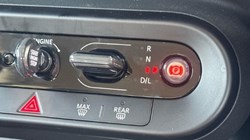 2025 (75) MINI COOPER 1.5 C Classic 3dr Auto 5546993
