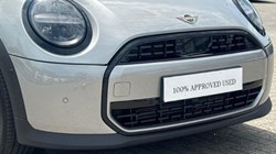 2025 (75) MINI COOPER 1.5 C Classic 3dr Auto 5547001