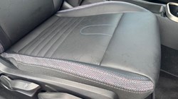 2025 (75) MINI COOPER 1.5 C Classic 3dr Auto 5546983
