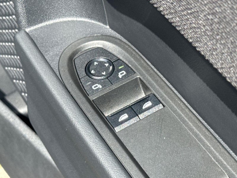 2025 (75) MINI COOPER 1.5 C Classic 3dr Auto 5546982