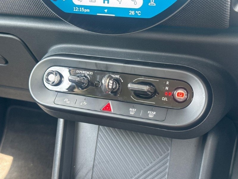 2025 (75) MINI COOPER 1.5 C Classic 3dr Auto 5546970