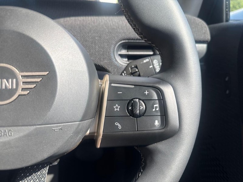 2024 (24) MINI COOPER 1.5 C Classic 3dr Auto 5548615