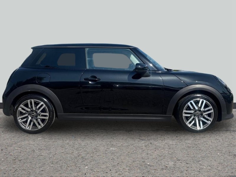 2024 (24) MINI COOPER 1.5 C Classic 3dr Auto 5548600