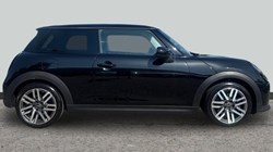 2024 (24) MINI COOPER 1.5 C Classic 3dr Auto 5548600
