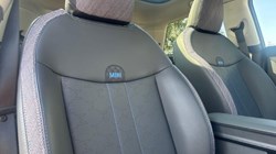 2024 (24) MINI COOPER 1.5 C Classic 3dr Auto 5548622