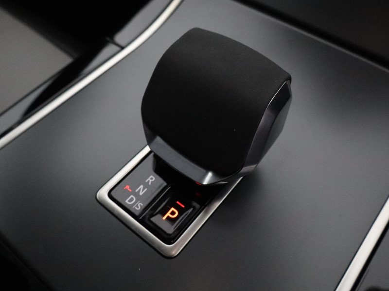 2024 (24) LAND ROVER RANGE ROVER VELAR 2.0 D200 MHEV Dynamic SE 5dr Auto 3543334