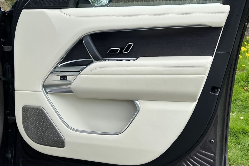 2023 (73) LAND ROVER RANGE ROVER 3.0 P550e Autobiography 4dr Auto 3115386