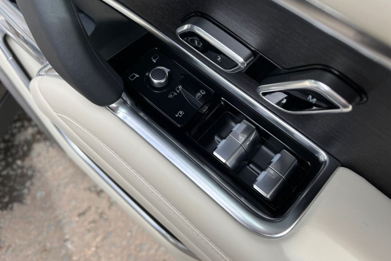 2023 (73) LAND ROVER RANGE ROVER 3.0 P550e Autobiography 4dr Auto 3115388