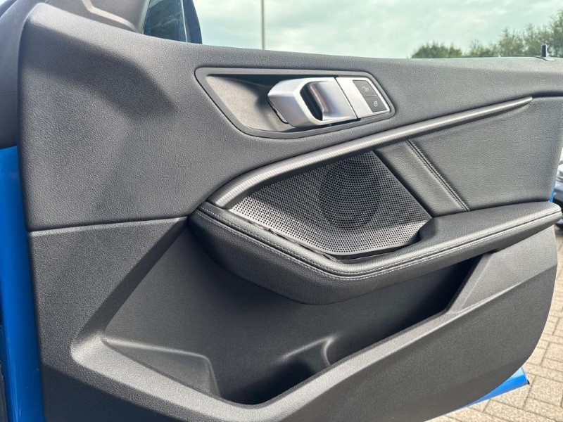 2021 (21) BMW 2 SERIES 220i M Sport 4dr Step Auto 5671718