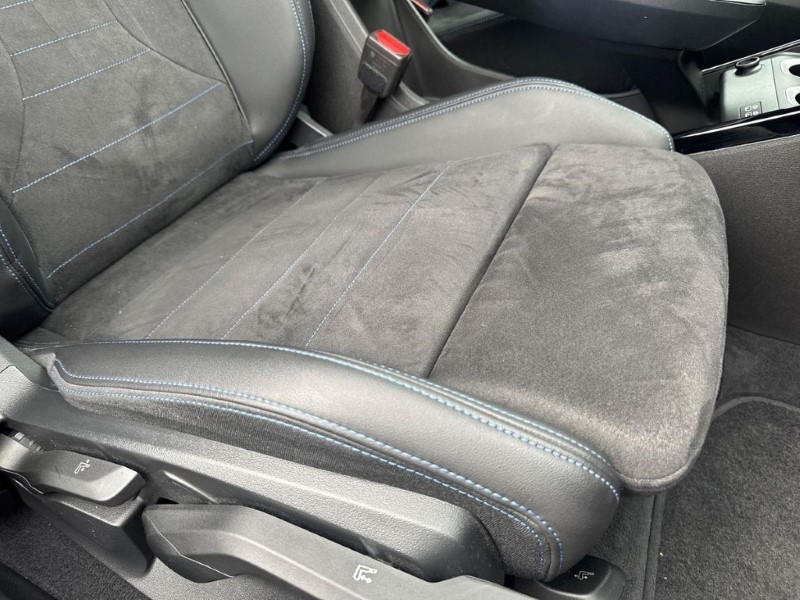 2025 (25) BMW iX1 150kW eDrive20 M Sport 65kWh 5dr Auto 5583831