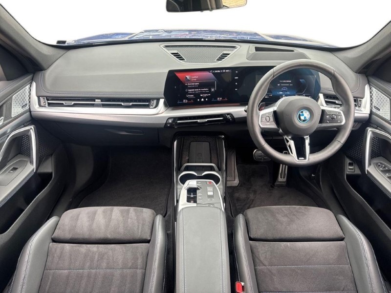 2025 (25) BMW iX1 150kW eDrive20 M Sport 65kWh 5dr Auto 5583812