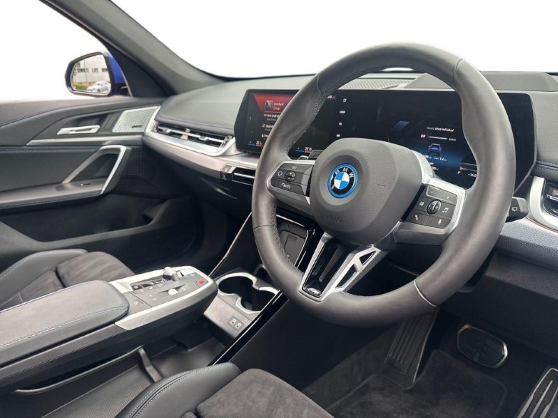 2025 (25) BMW iX1 150kW eDrive20 M Sport 65kWh 5dr Auto 5583814