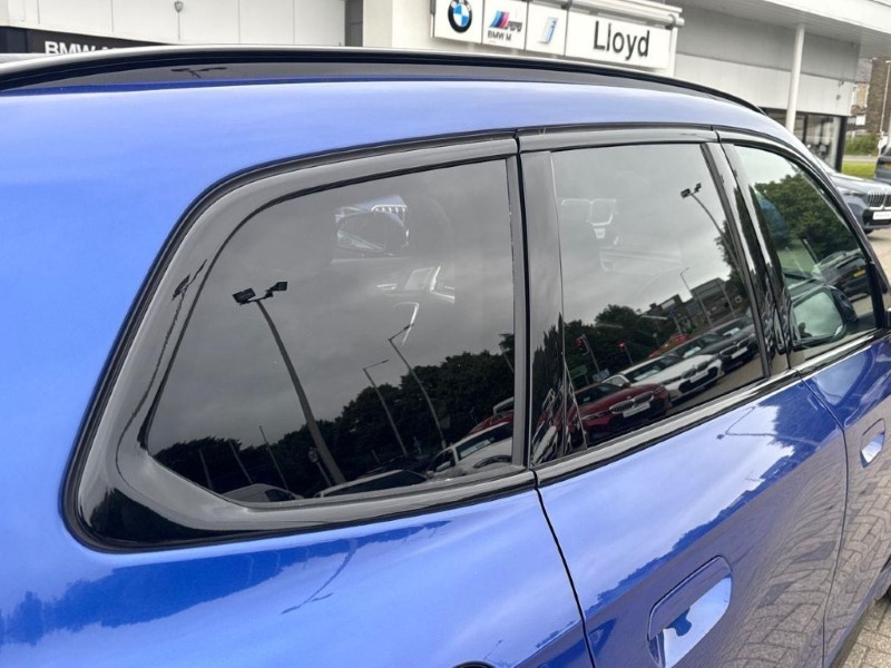 2025 (25) BMW iX1 150kW eDrive20 M Sport 65kWh 5dr Auto 5583858
