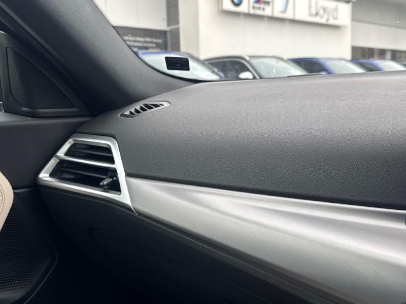 2025 (25) BMW 2 SERIES 220i M Sport 2dr Step Auto 5583789