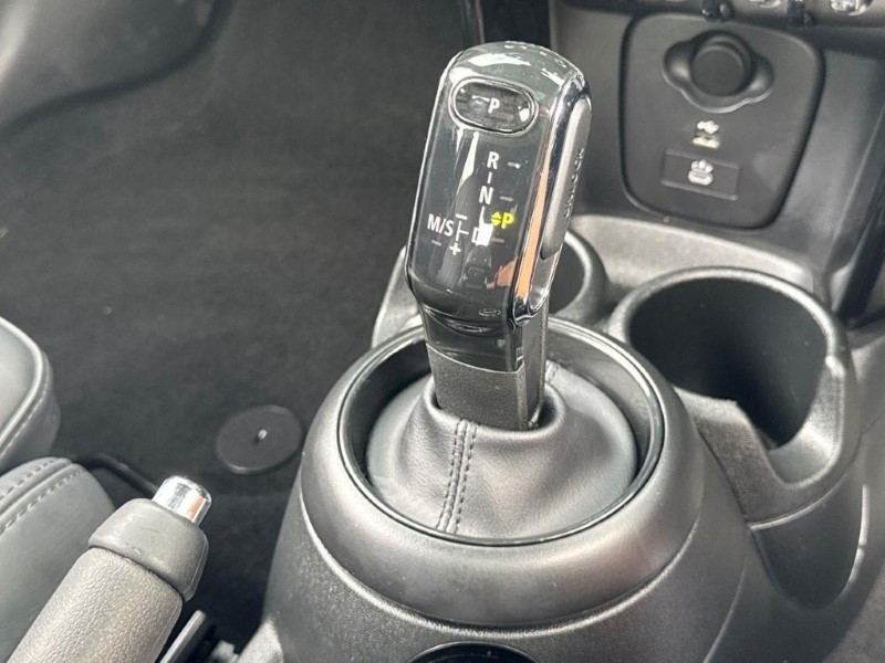 2022 (72) MINI HATCHBACK 1.5 Cooper Exclusive 3dr Auto 5654860