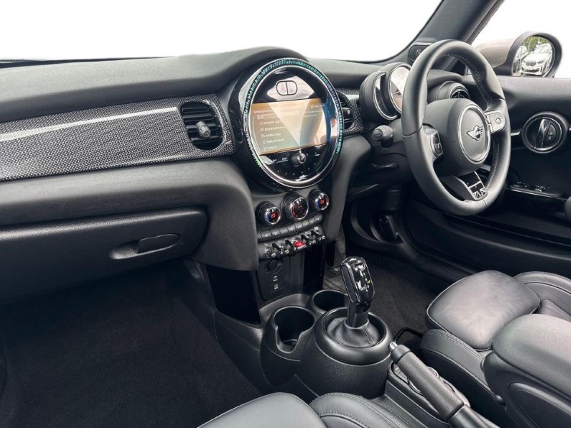 2022 (72) MINI HATCHBACK 1.5 Cooper Exclusive 3dr Auto 5654833