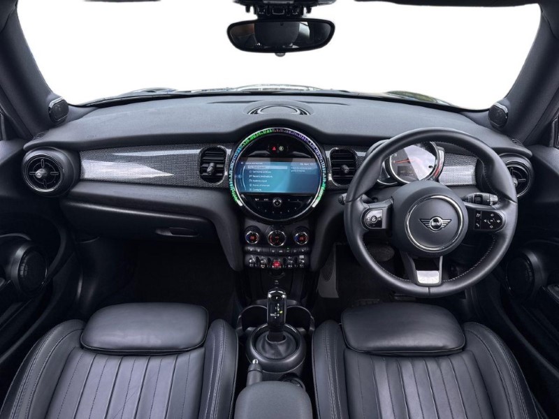 2022 (72) MINI HATCHBACK 1.5 Cooper Exclusive 3dr Auto 5654830