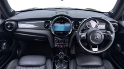 2022 (72) MINI HATCHBACK 1.5 Cooper Exclusive 3dr Auto 5654830