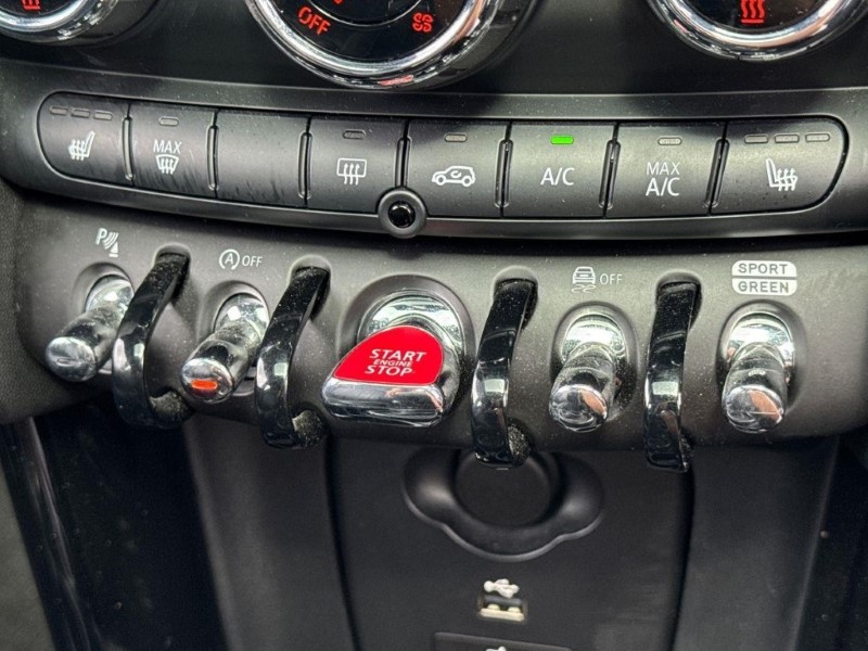 2022 (72) MINI HATCHBACK 1.5 Cooper Exclusive 3dr Auto 5654845