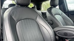 2022 (72) MINI HATCHBACK 1.5 Cooper Exclusive 3dr Auto 5654851
