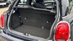 2022 (72) MINI HATCHBACK 1.5 Cooper Exclusive 3dr Auto 5654865