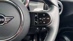 2022 (72) MINI HATCHBACK 1.5 Cooper Exclusive 3dr Auto 5654844