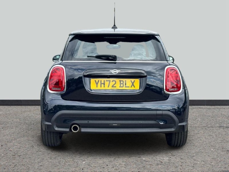 2022 (72) MINI HATCHBACK 1.5 Cooper Exclusive 3dr Auto 5654841