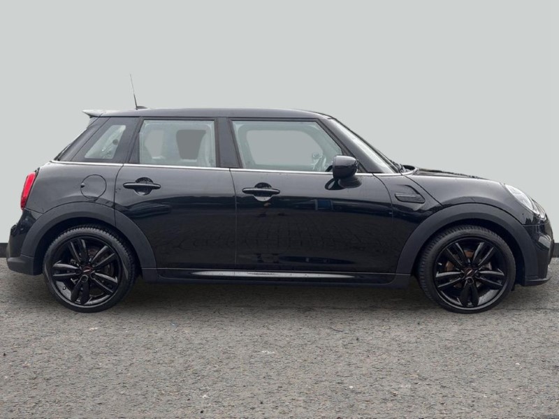 2023 (23) MINI HATCHBACK 1.5 Cooper Sport Premium 5dr Auto 5719309