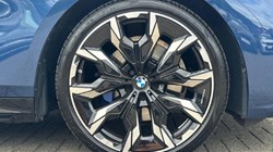 2025 (75) BMW 5 SERIES 520i M Sport 4dr Auto 5656057