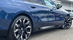 2025 (75) BMW 5 SERIES 520i M Sport 4dr Auto 5656091