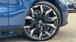2025 (75) BMW 5 SERIES 520i M Sport 4dr Auto 5656092