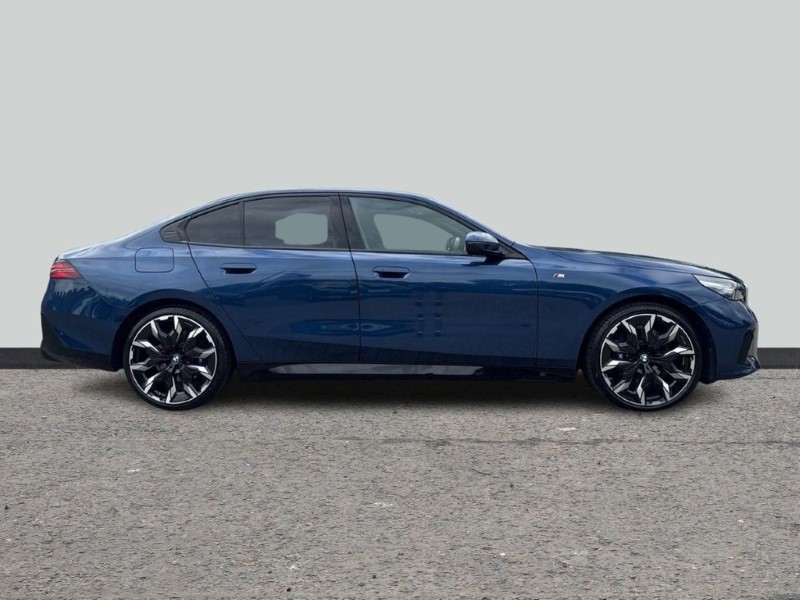 2025 (75) BMW 5 SERIES 520i M Sport 4dr Auto 5656046